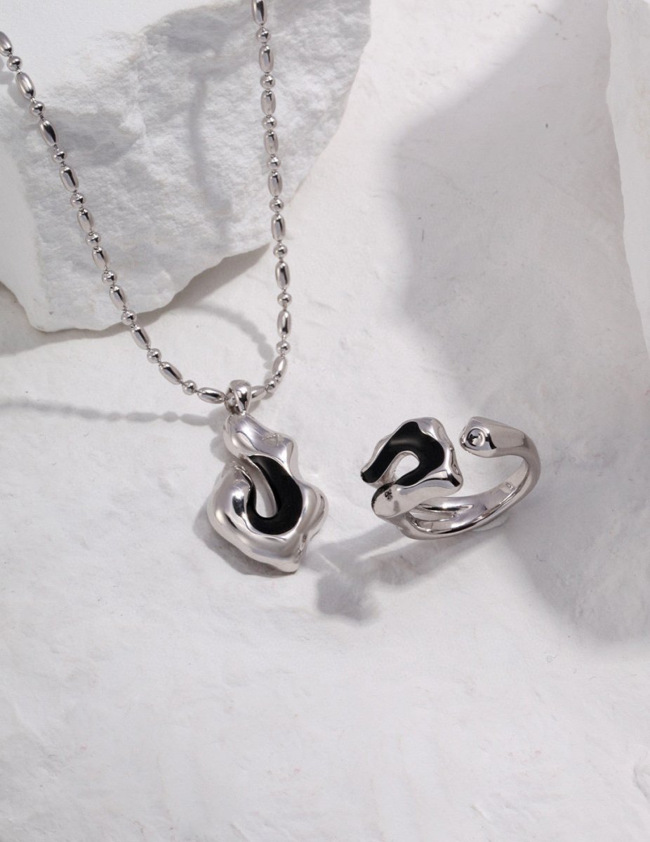 Athena - Black Enamel Ring - Pearlorious Jewellery